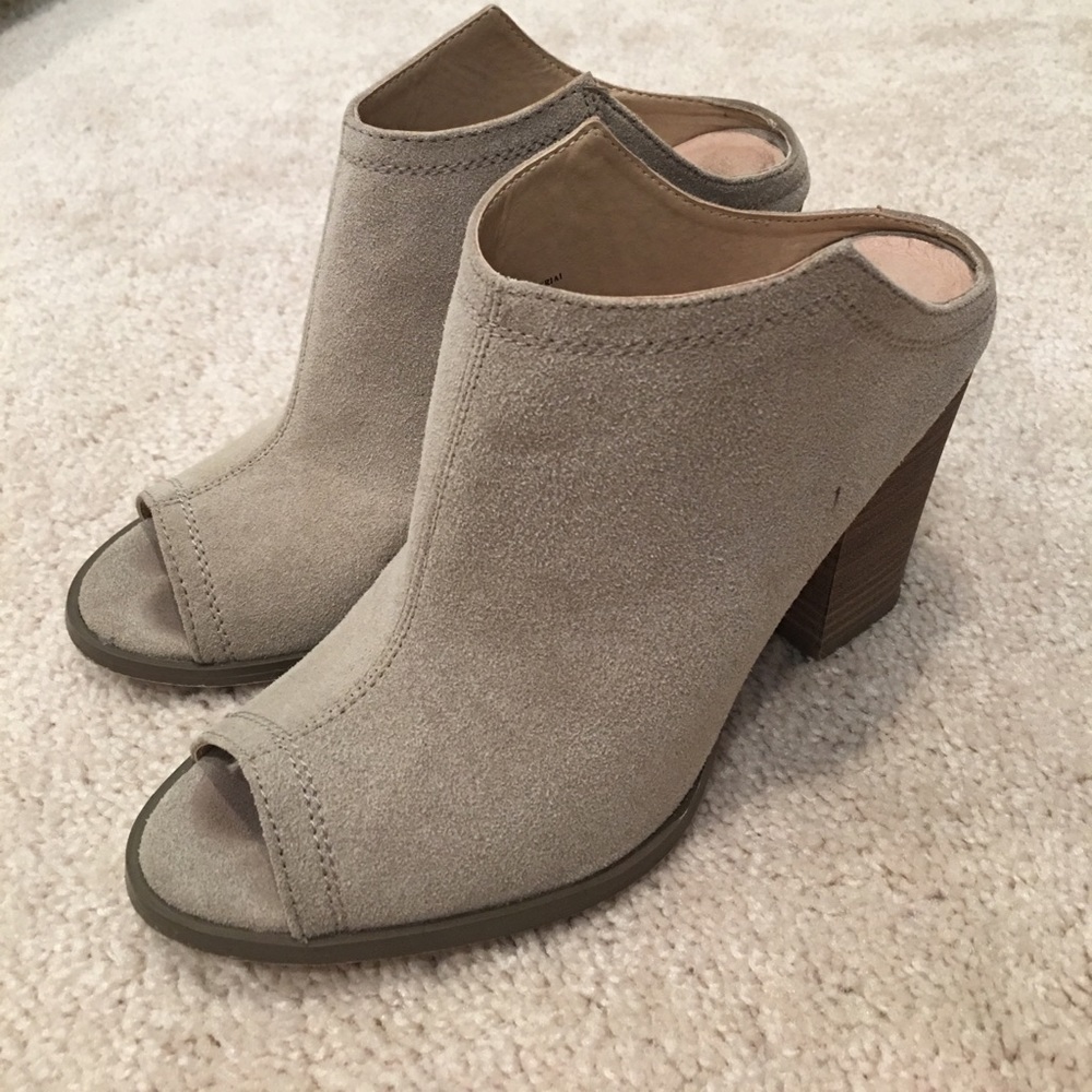 Cute suede heels