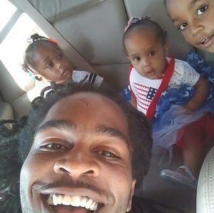 Meet your Posher, Jonathan