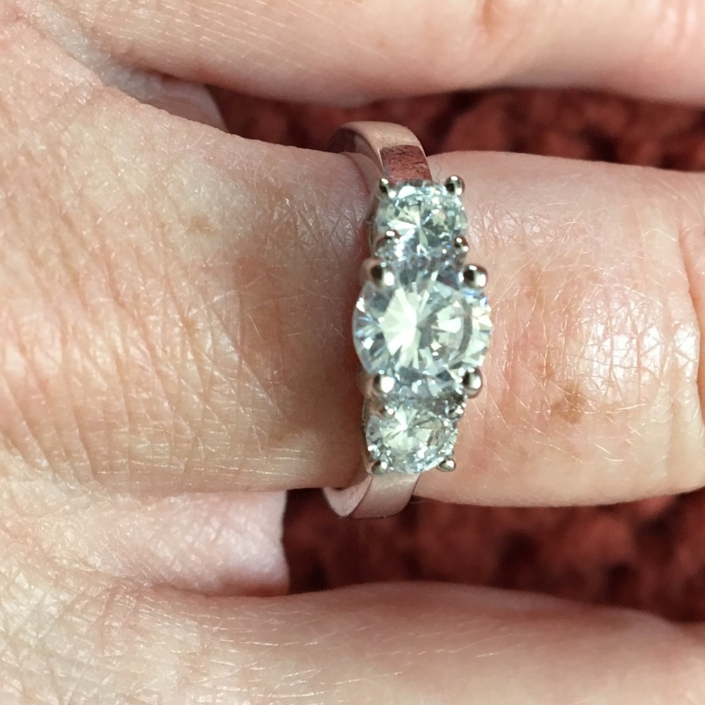 Size 6 silver CZ ring