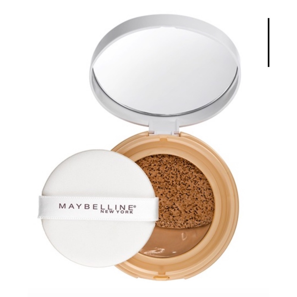 CLOSET CLEANOUT PRICE DROP ‼️ MAYBELLINE DREAM CUSHION FOUNDATION/ Qty 2 BUNDLE - Picture 2 of 4
