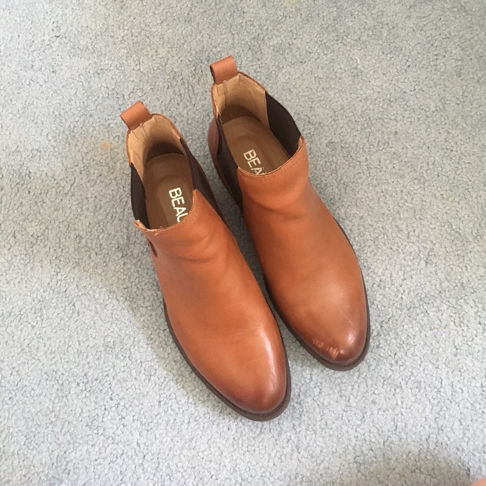 BEAU leather Chelsea boots