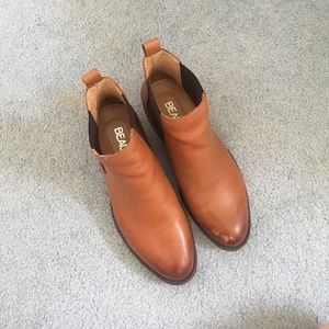 BEAU leather Chelsea boots