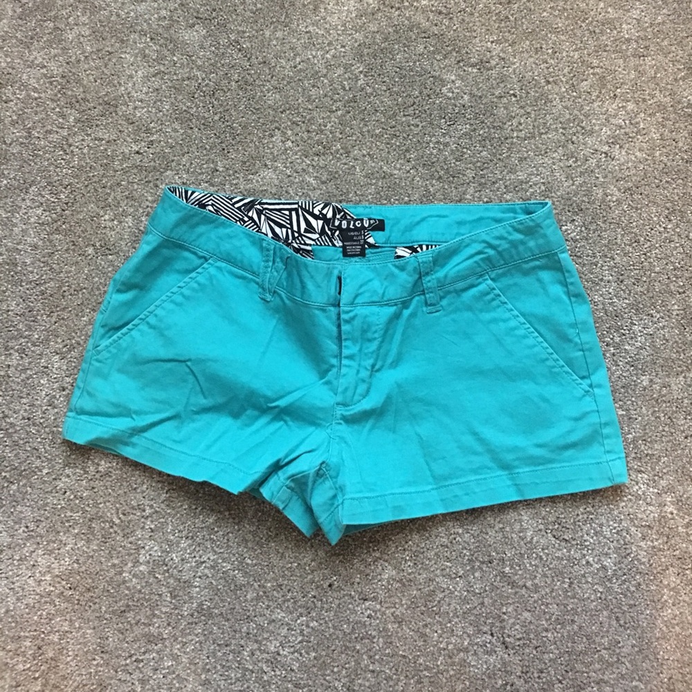 Volcom shorts