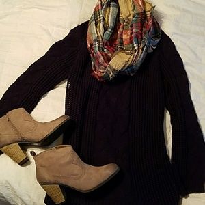 Women's cable knit sweater