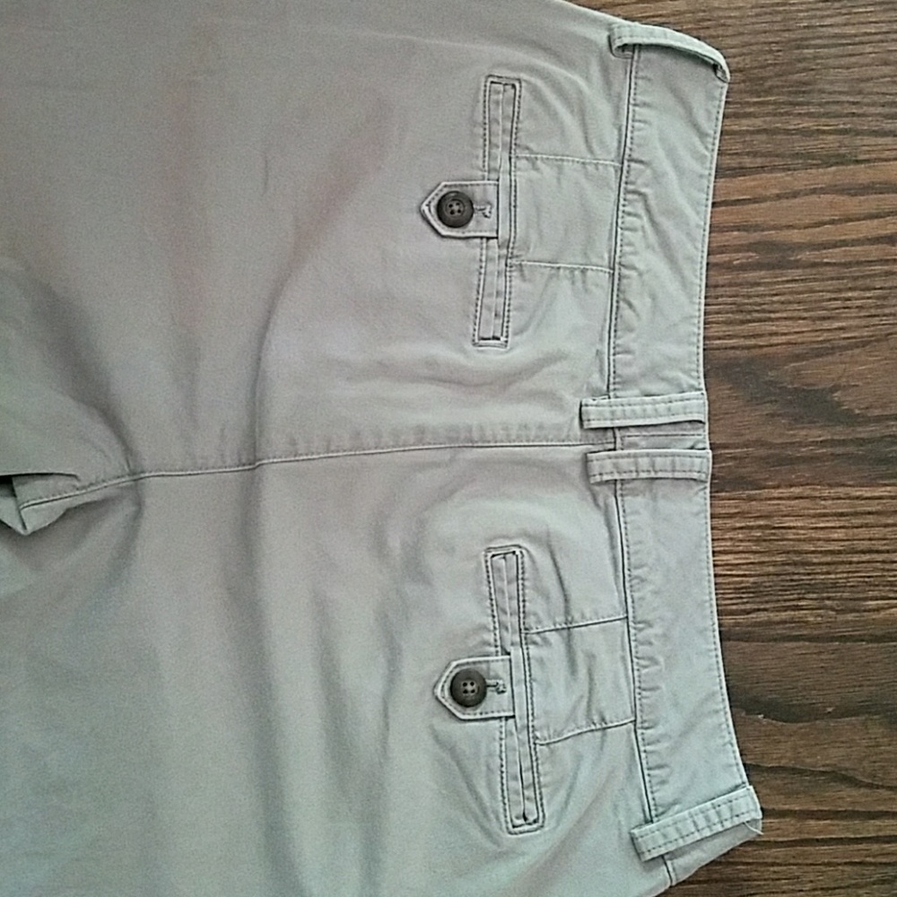 Capris - Picture 2 of 3