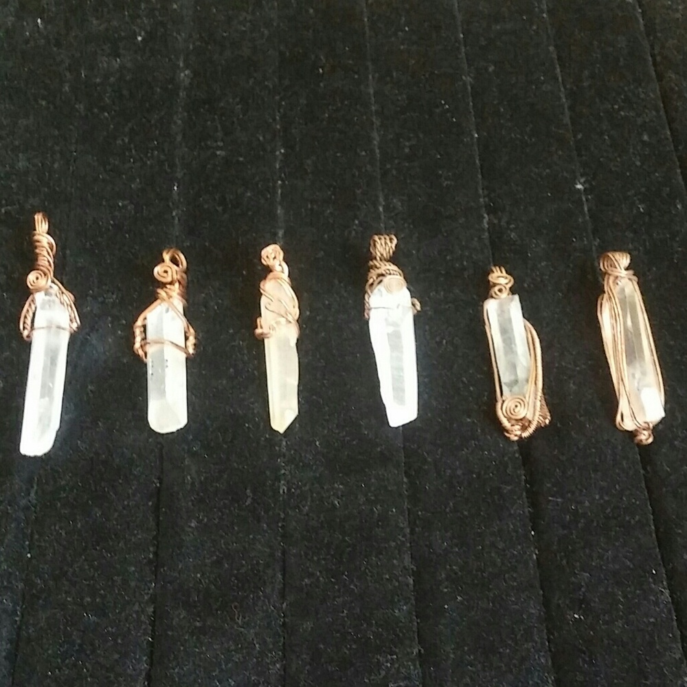  Copper Wire wrapped Quartz Crystal - Picture 2 of 4
