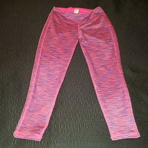 Like new Lilly Pulitzer Luxletic weekender legging