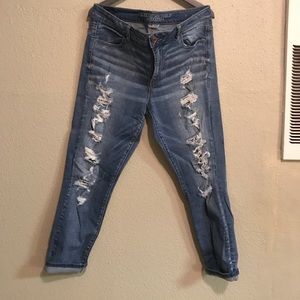 American eagle size 16. Mid rise ankle denim.