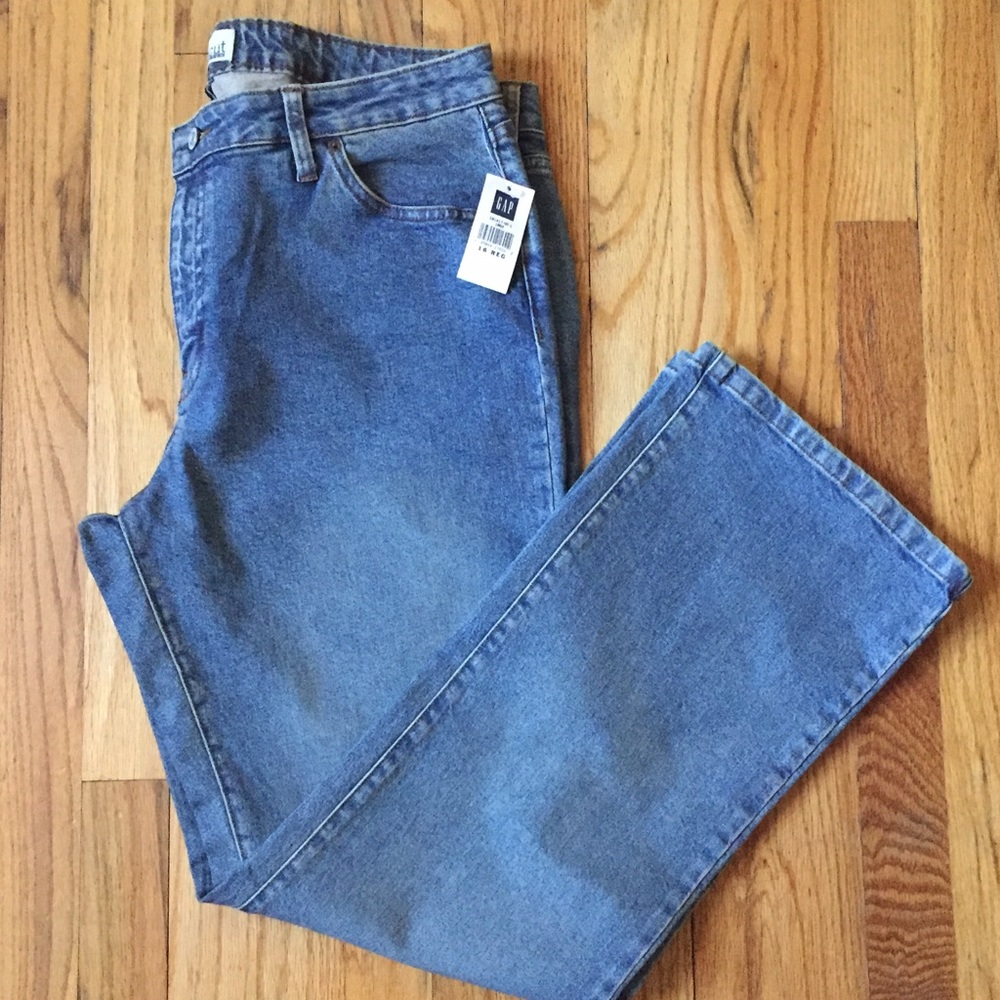 NWT Gap boot cut stretch jeans. Size 16