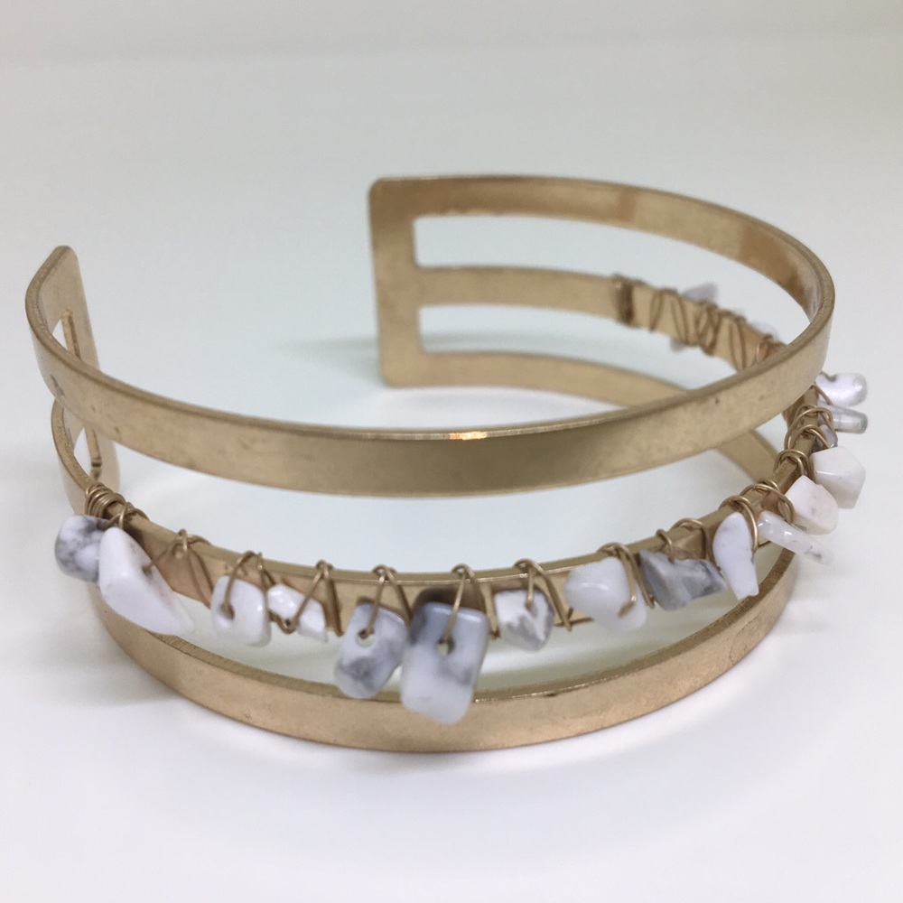 Stone Cuff - Picture 2 of 3