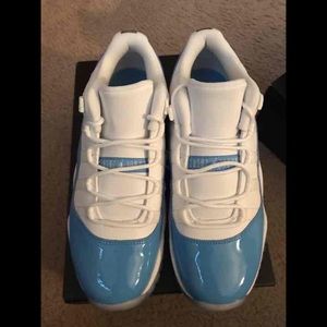 Jordan 11 University Blue