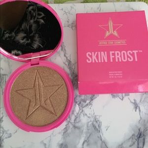 Jeffree Star skin frost in KING TUT
