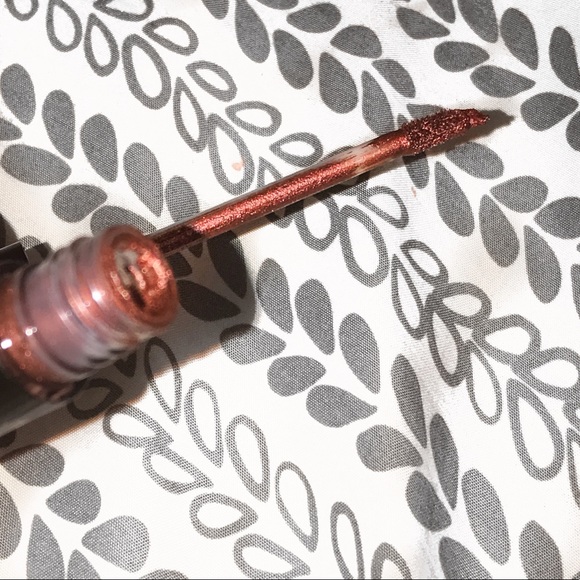 Kylie REIGN liquid lipstick *Authentic* - Picture 2 of 3