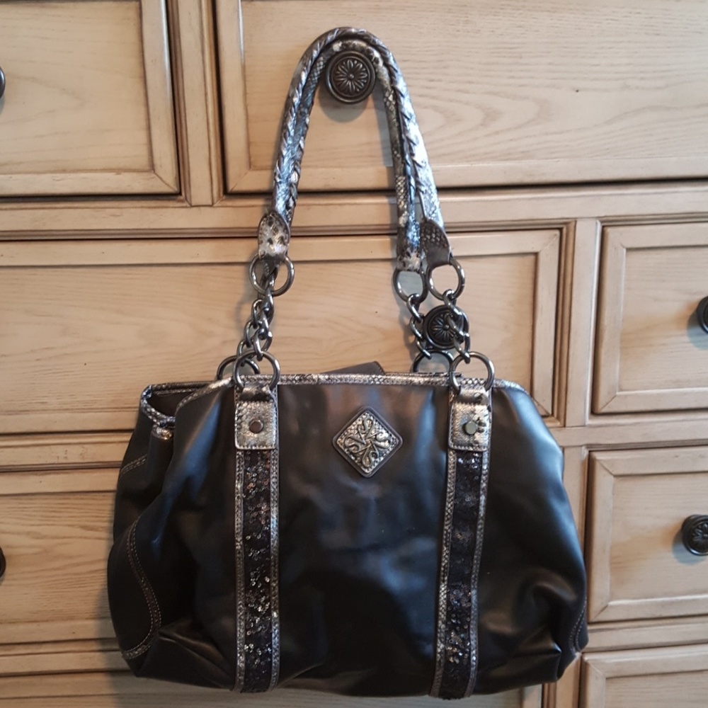 Black Simply Vera Wang bag