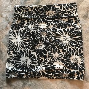 Floral pencil skirt.