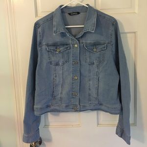 D. Jeans denim jacket light wash