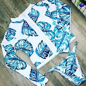 Monstera long sleeve top and string bottom