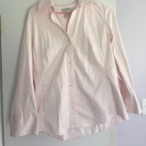Light Pink Banana Republic Button Up💕