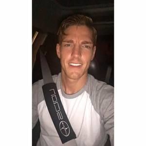 Meet your Posher, Zach