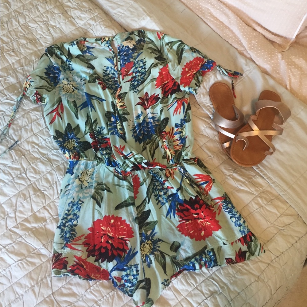 SUMMER ROMPER🌺🌸