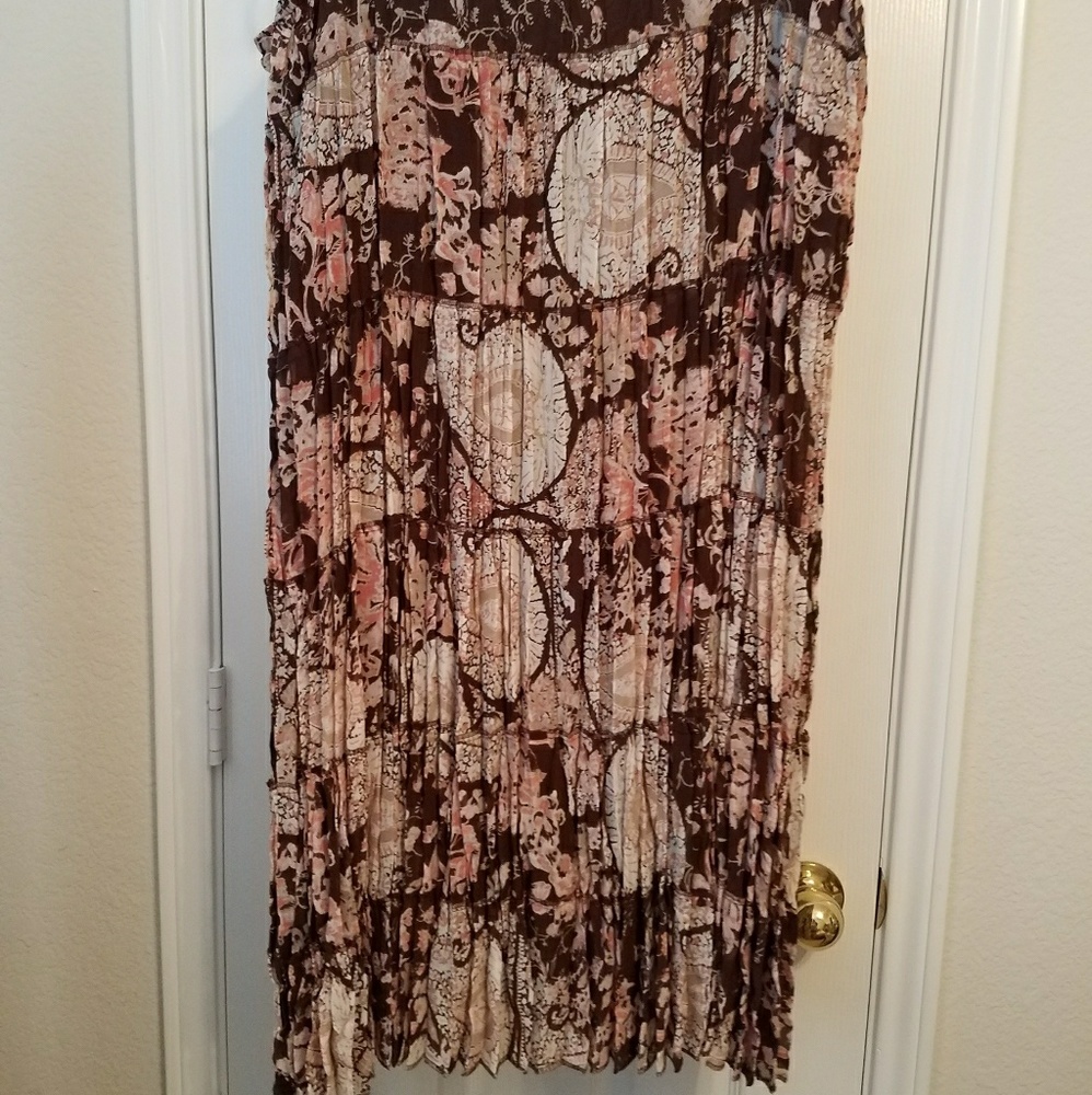 Emma James - Crinkle Skirt