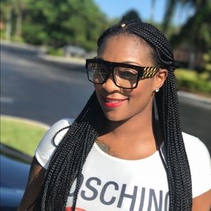 Meet your Posher, Andrea