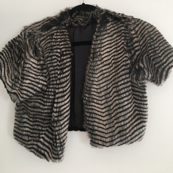 Faux Fur Vest Cover Up - Picture 2 of 4