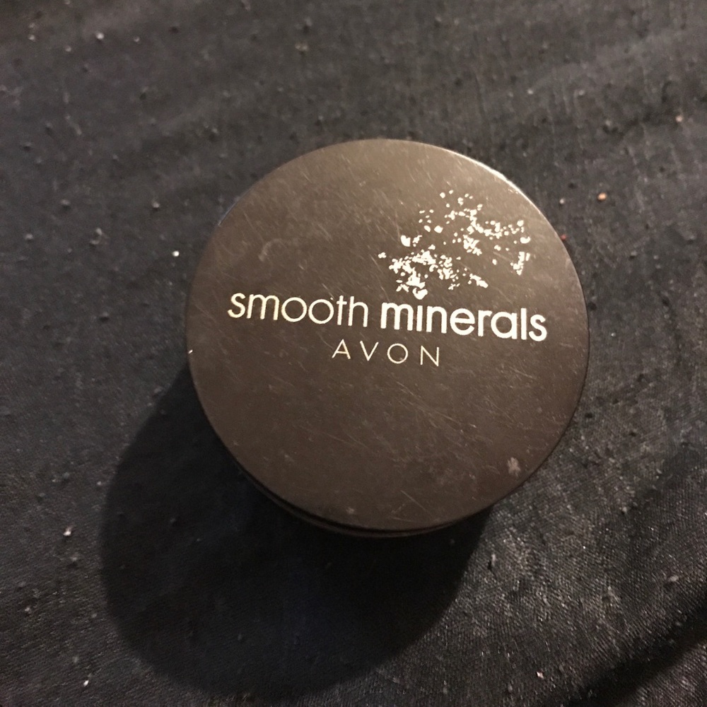 Avon Smooth Minerals Powder Foundation