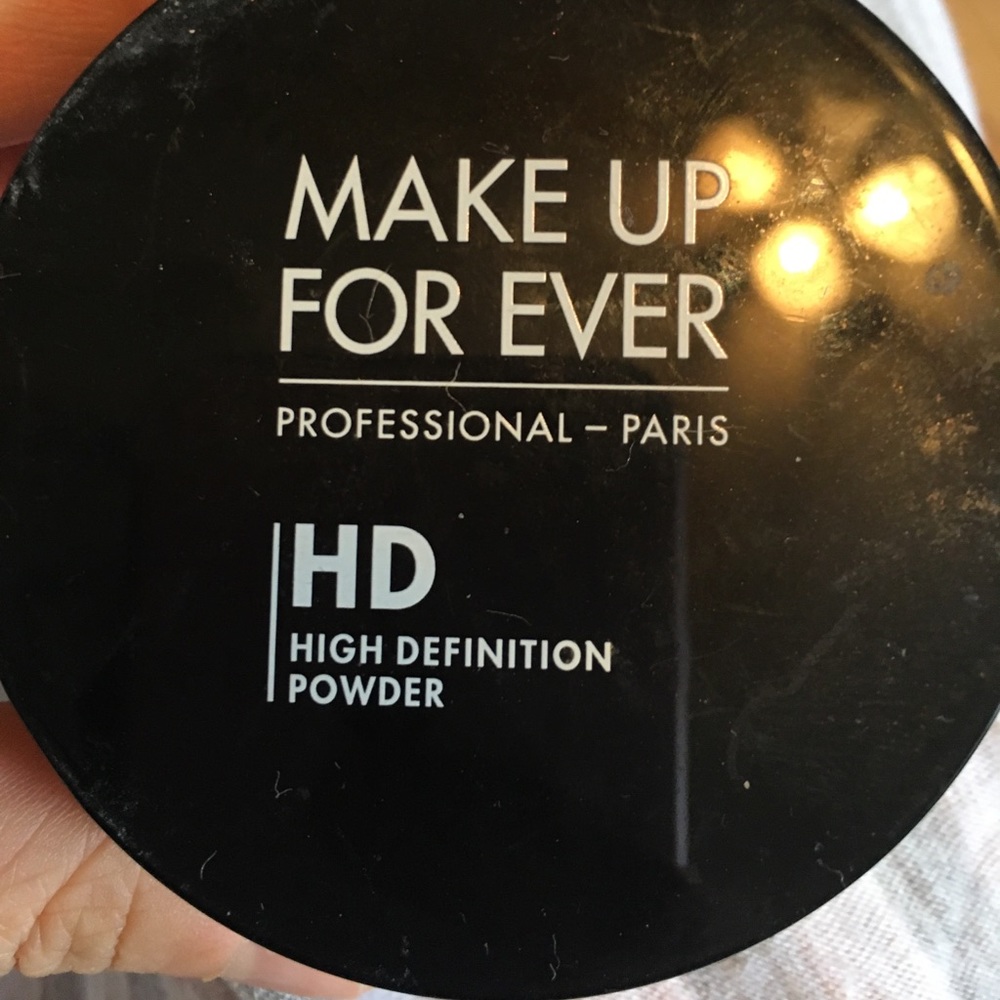 Makeup forever hd powder! Full size!