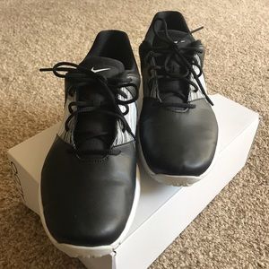 Nike women's golf shoes