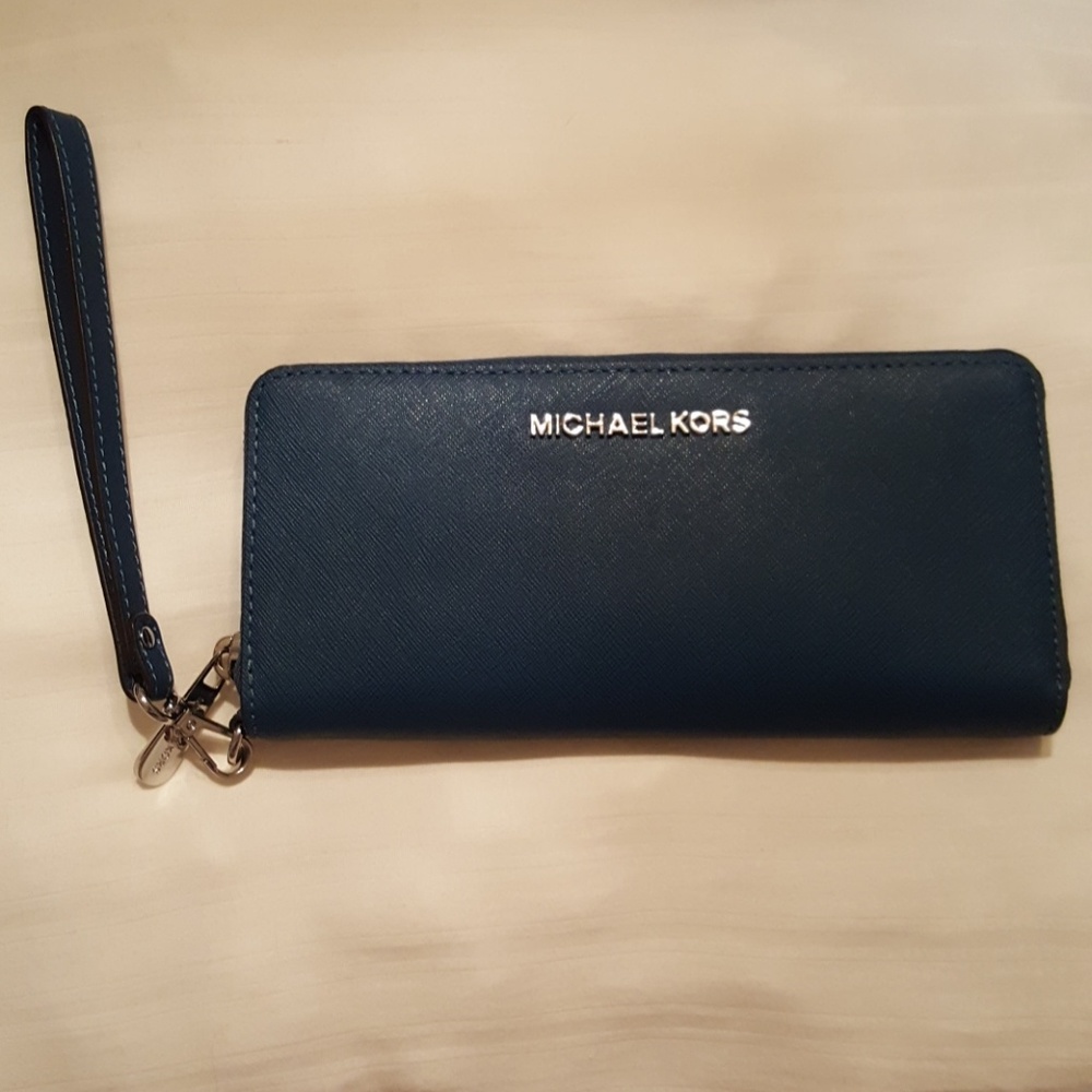 Michael Kors Wallet NWOT