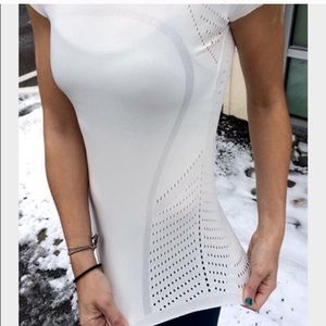 NWT lululemon time warp SS