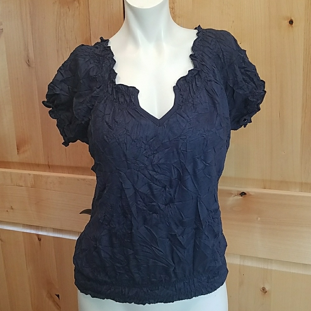 Short sleeve v-neck top