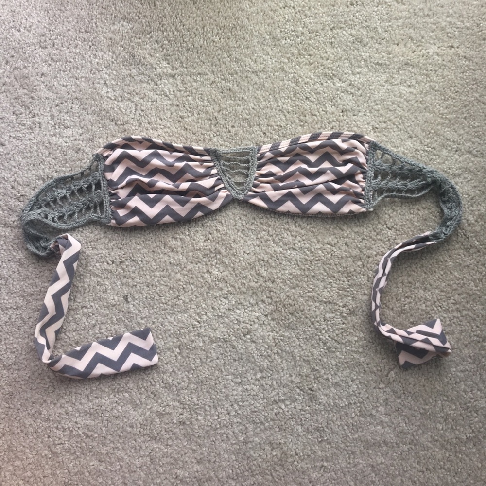 Acacia bandeau bikini top