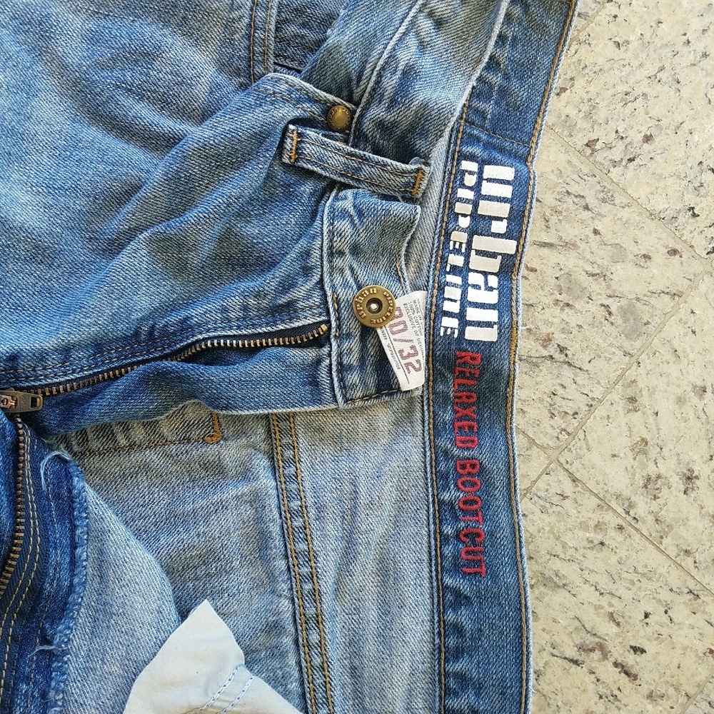 Urban pipeline jeans for men