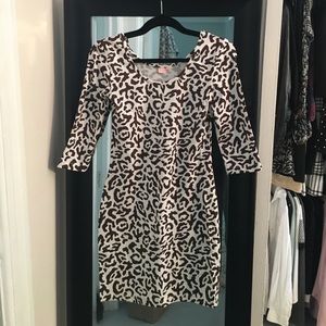 Fitted animal print dress