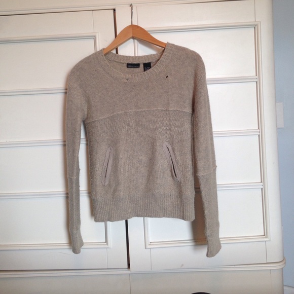 Wool sweater - Picture 1 of 1