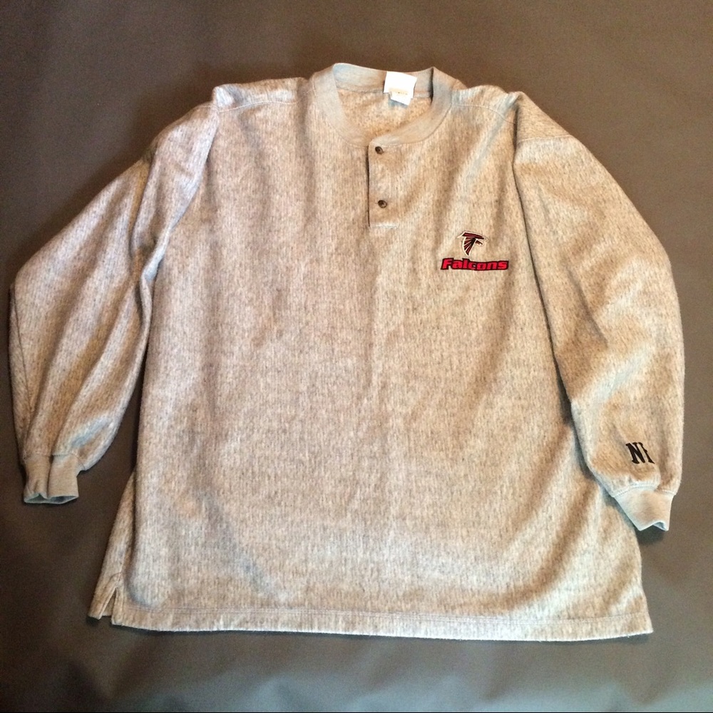 Machine washable cotton polyester blend.