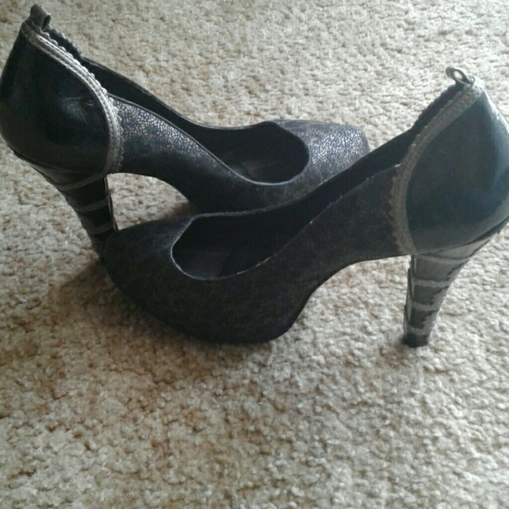 Not rated heels