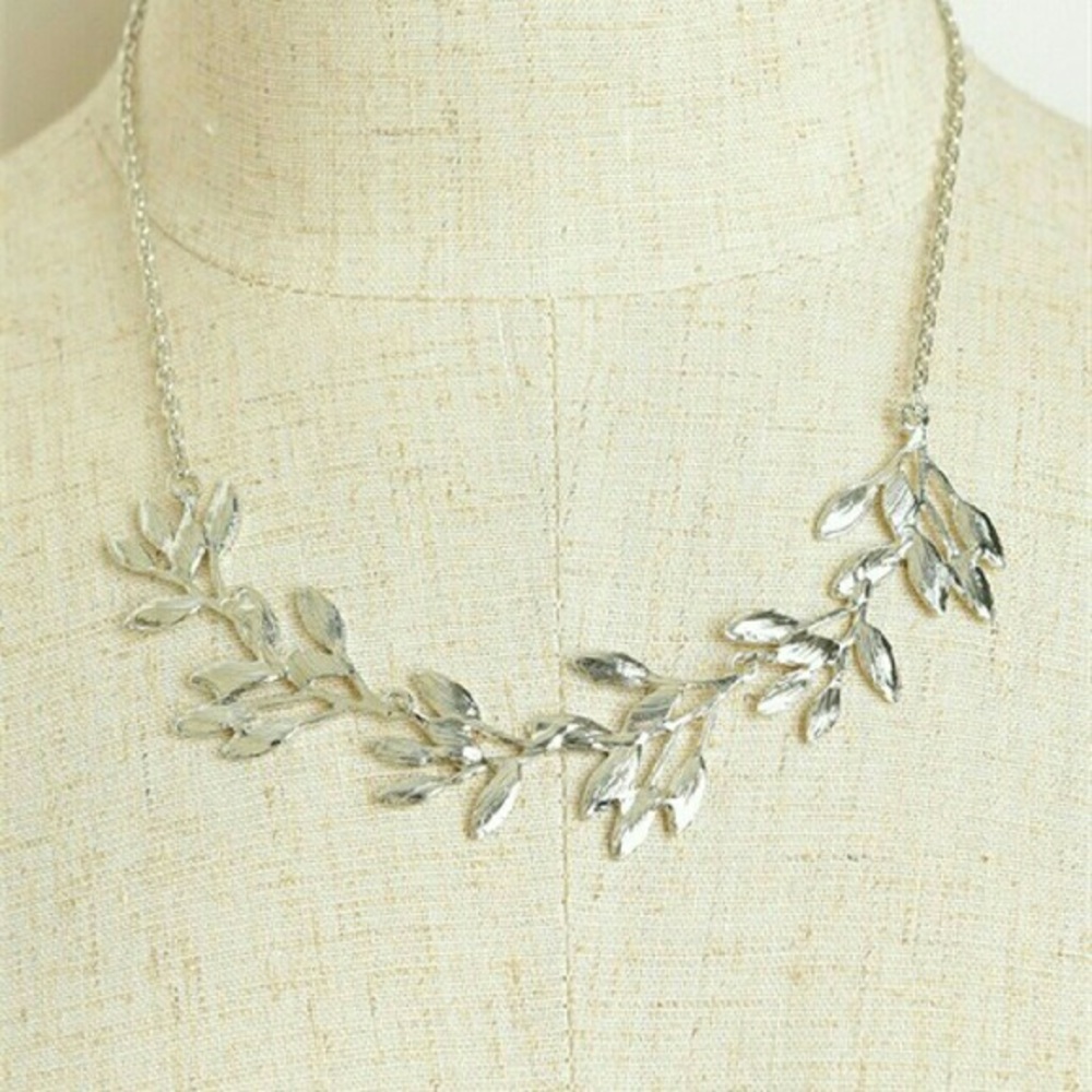 🔥Flash Sale🔥 Multi Leaf Chain Necklace - Picture 2 of 2