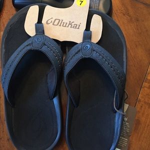 Olukai Hokua. Onyx color