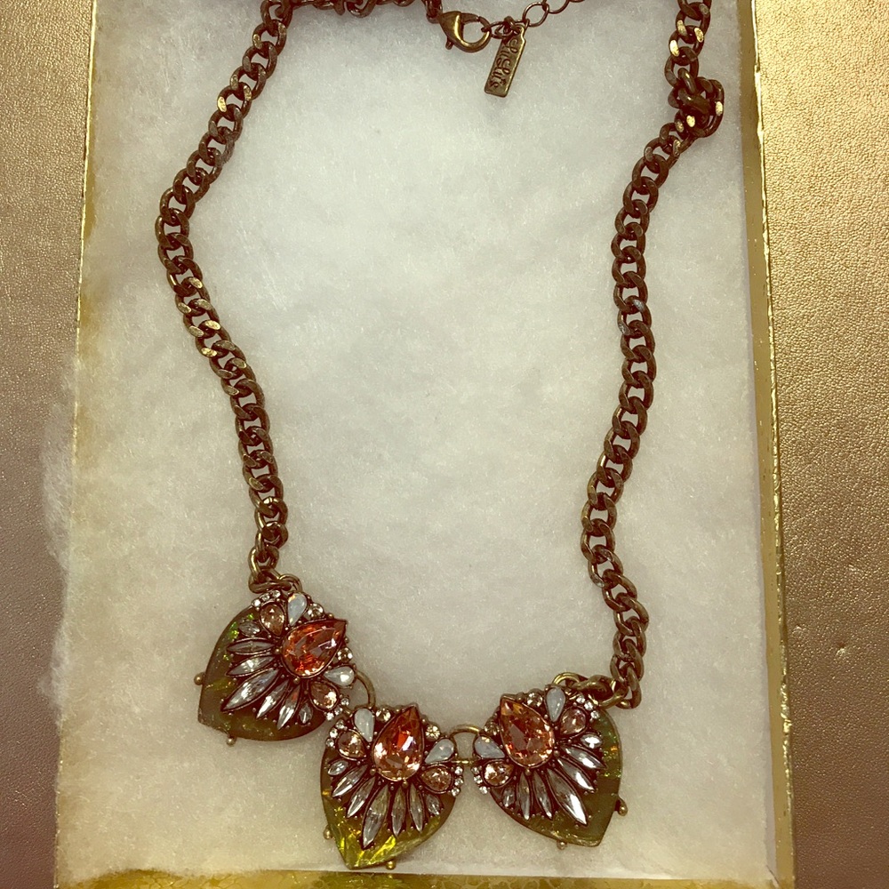 Statement necklace