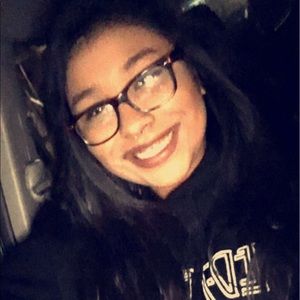 Meet your Posher, Karry