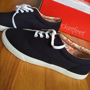 Navy Bucketfeet Shoes