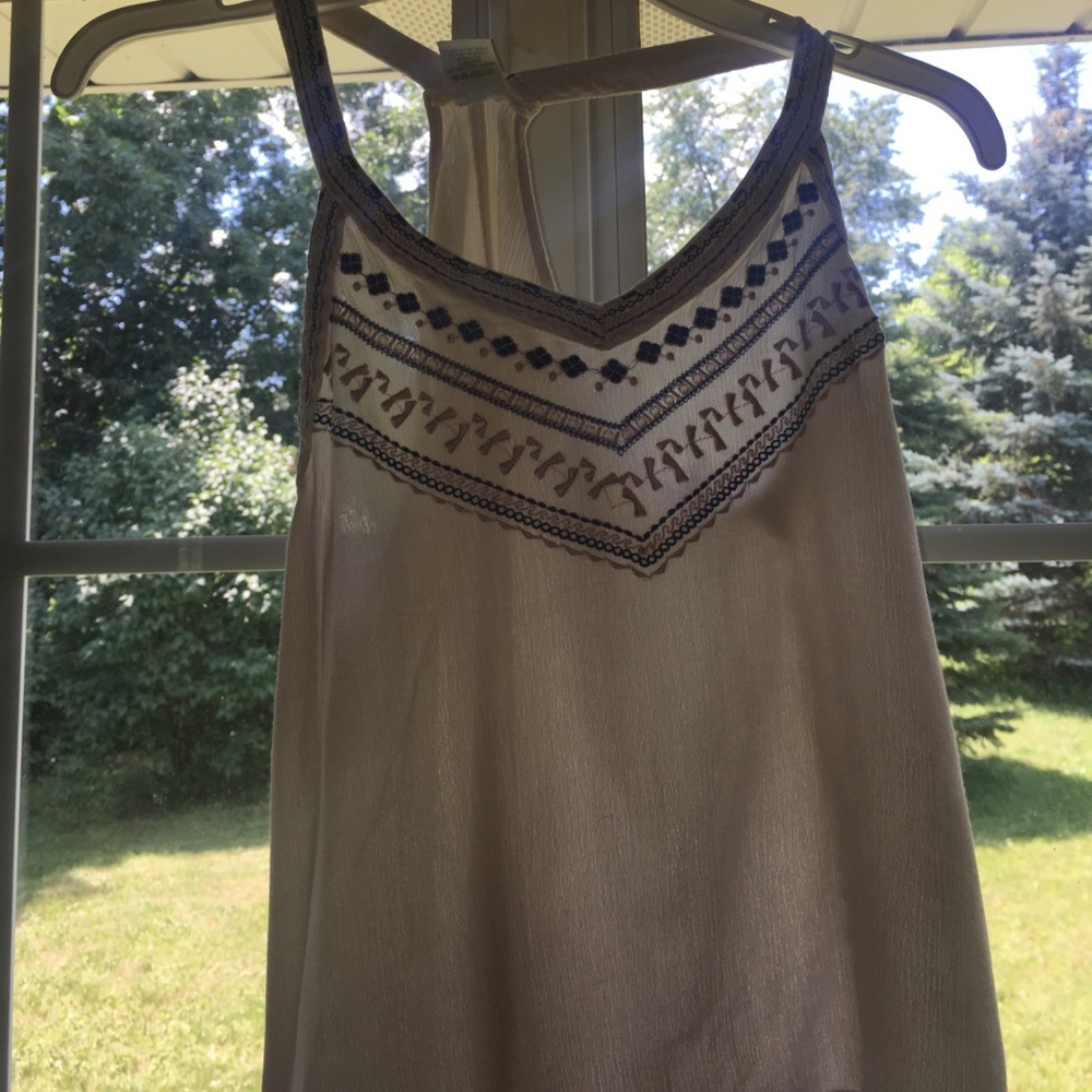 inTu tank top