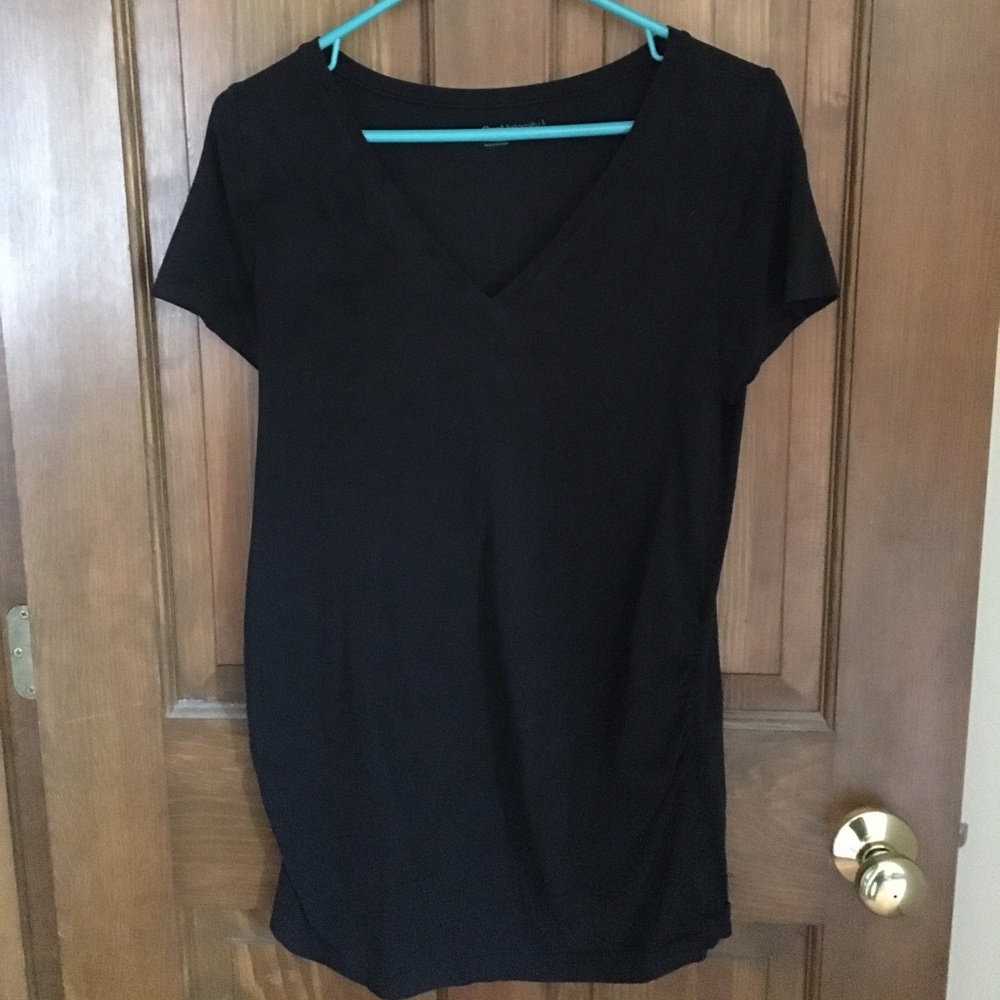 Maternity Pure Body black short-sleeve V-neck tee