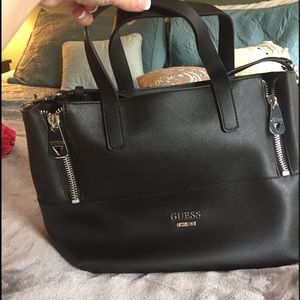 Guess handbag, never used