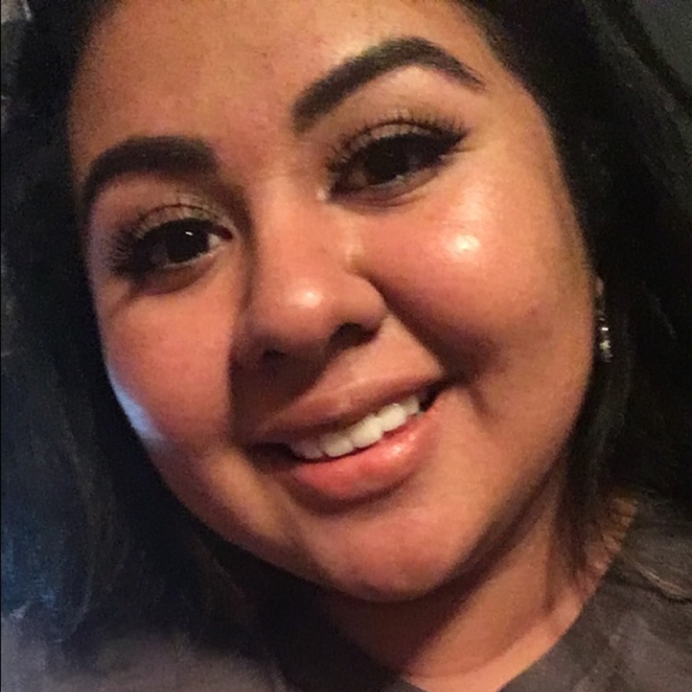 Meet your Posher, Melanie