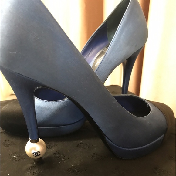 Chanel Satin Pump - Picture 4 of 5