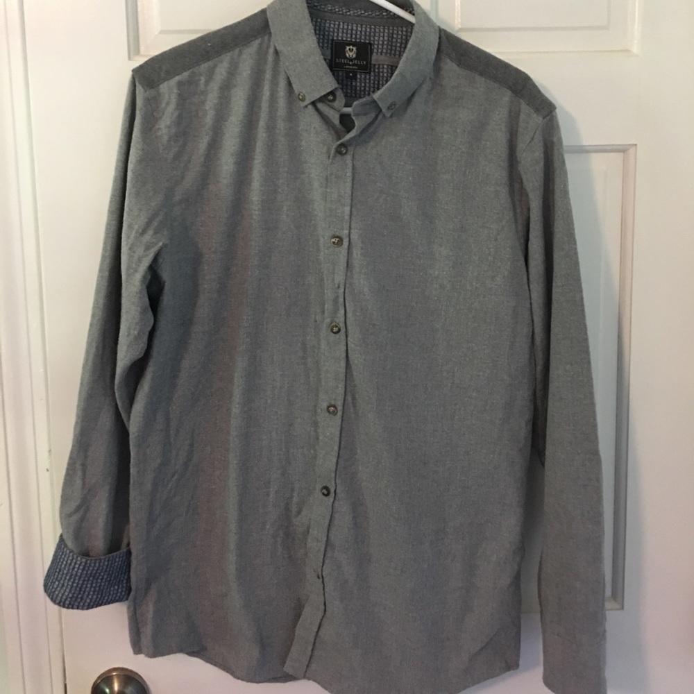 Men's flannel button up